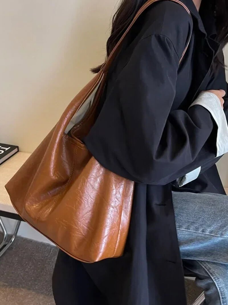 Damentasche Hobo Bag Kunstleder halbmondförmig mit Schulterriemen